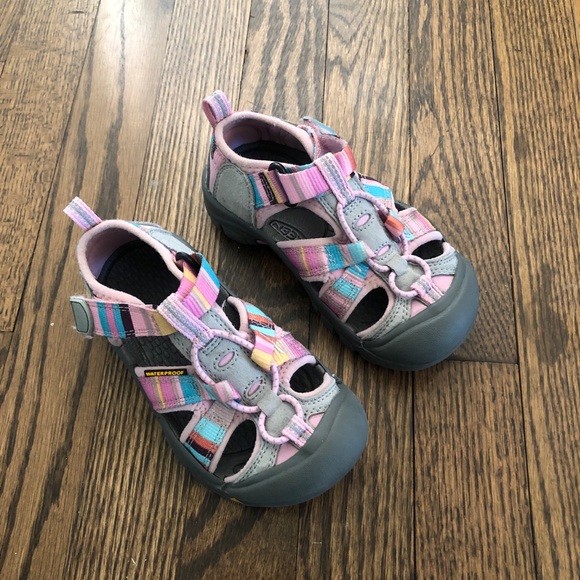 Keen Toddler Girls Water Shoes - Picture 2 of 5